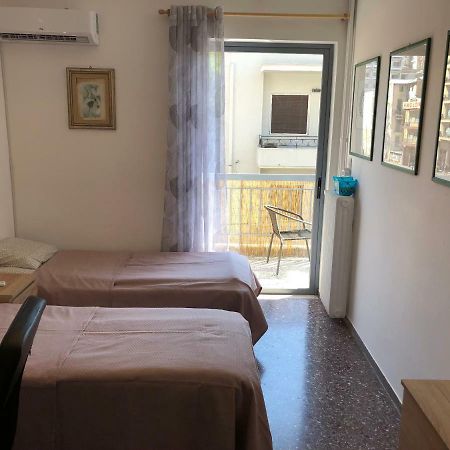 Metaxourgio Spacious Two Bedroom Apartment Atenas Exterior foto