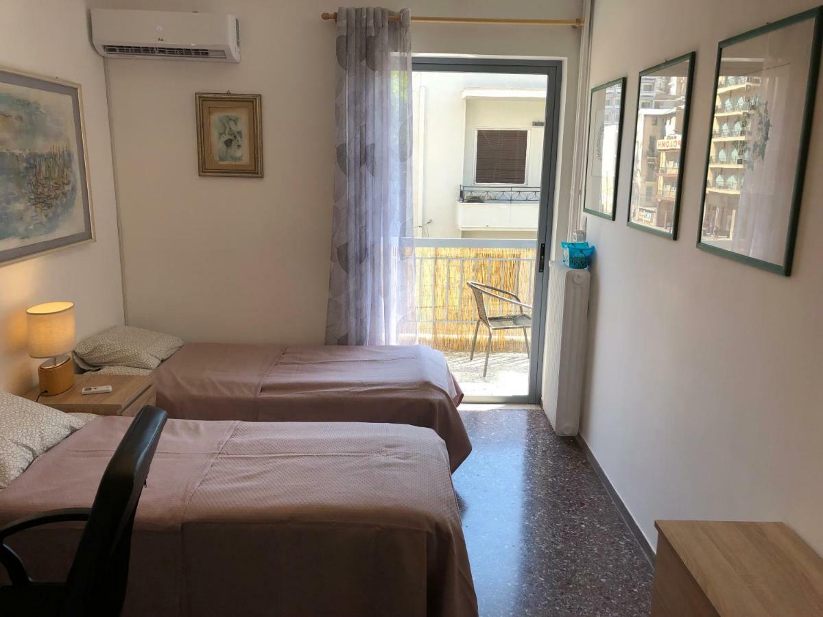 Metaxourgio Spacious Two Bedroom Apartment Atenas Exterior foto